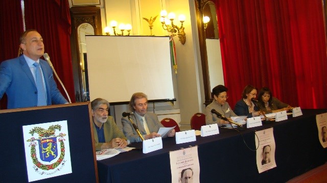 8 Il Commissario e la Giuria durante la cerimonia